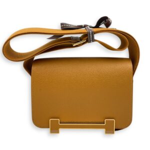 Geta Caramel in Chevre Mysore, Gold hardware