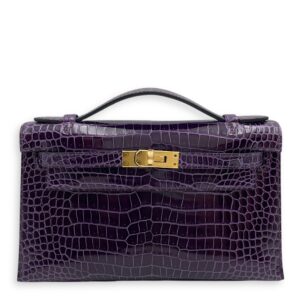 Kelly Pochette Cassis in Shiny Porosus, Gold hardware