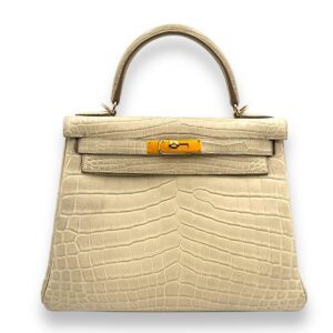 Kelly 28 Beton in Matte Niloticus, Gold hardware