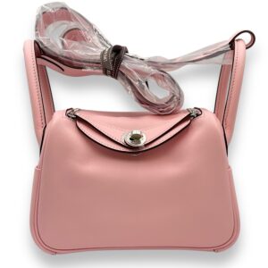 Lindy II Mini Rose Sakura in Swift, Palladium hardware