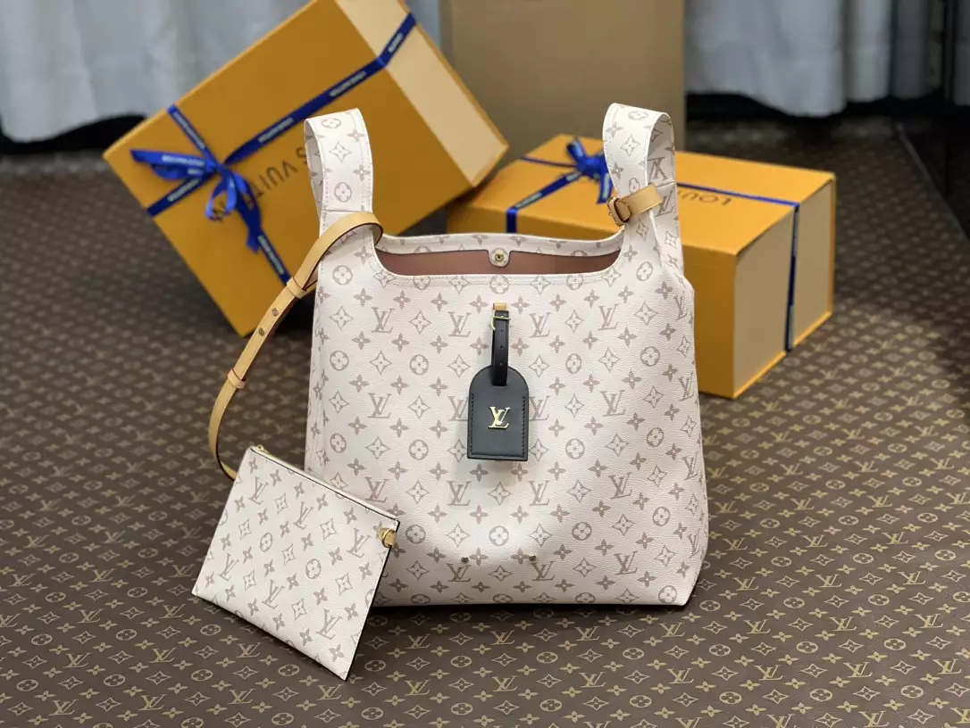 LV Atlantis GM Material Monogram Dune Canvas - Repbags.is - Image 4
