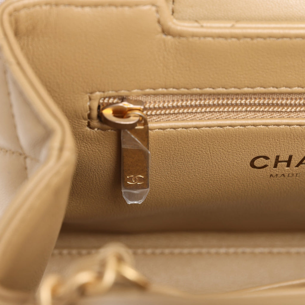 Chanel Small Kelly Shopper Dark Beige Shiny Lambskin Antique Gold Hardware - Image 11