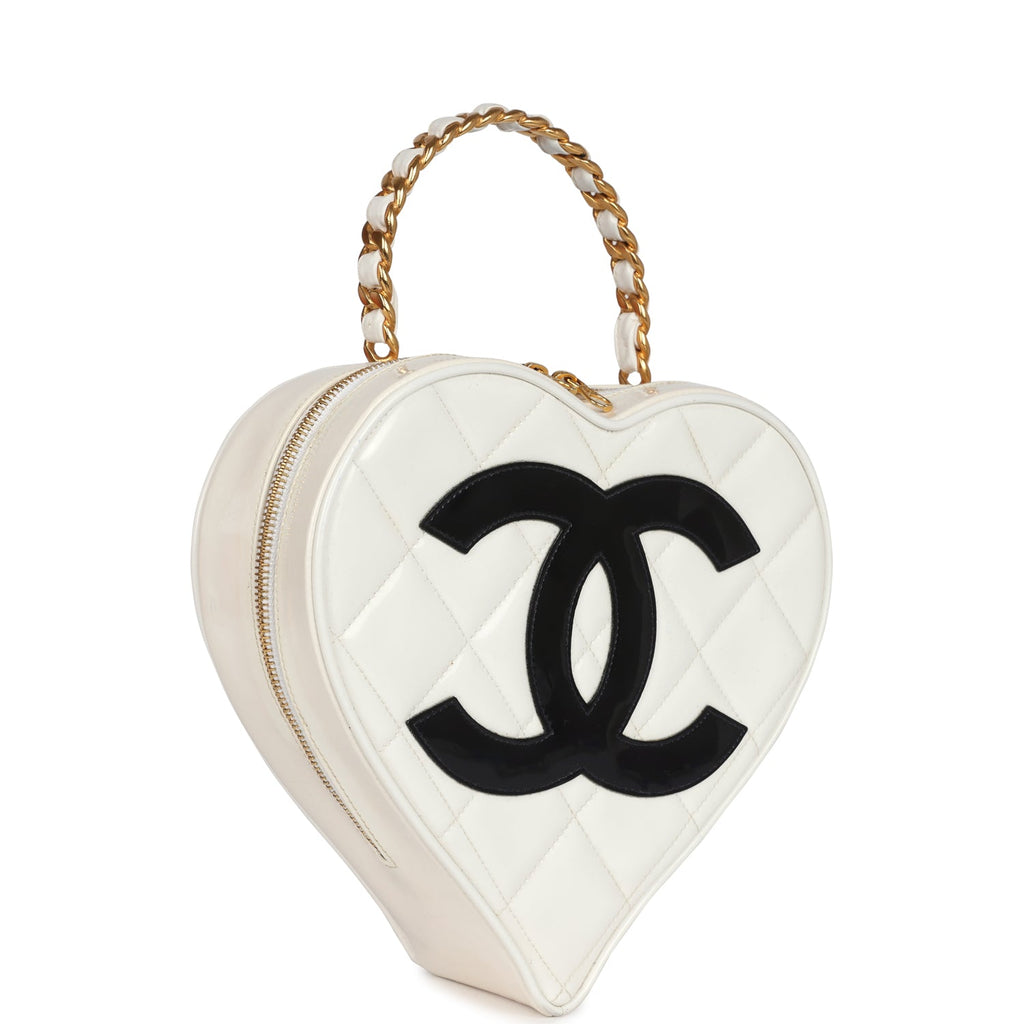 Vintage Chanel Heart Vanity Bag White and Black Patent Antique Gold Hardware - Image 3