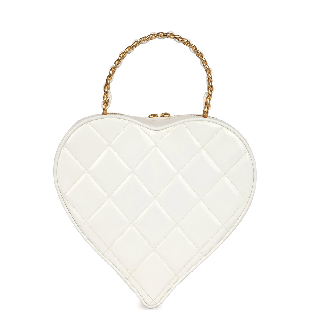 Vintage Chanel Heart Vanity Bag White and Black Patent Antique Gold Hardware - Image 5