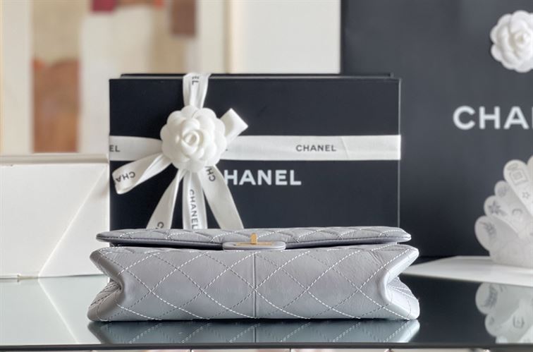 Chanel Grey Quilted Aged Leather Reissue - Image 8