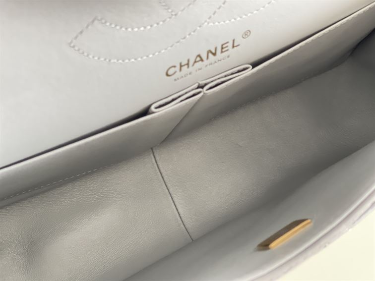 Chanel Grey Quilted Aged Leather Reissue - Image 11