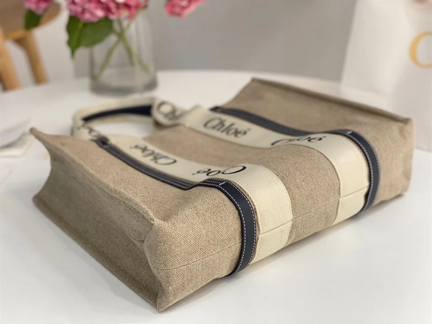 Chloé Large Woody Tote Bag - MB033 - Image 4