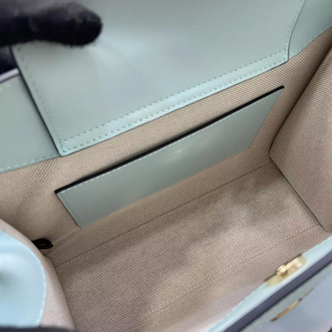 Gucci Diana Small Tote Bag Double G - Repbags.ru - Image 10