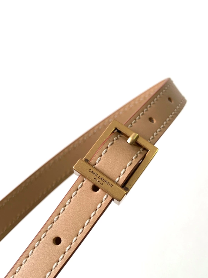 LE 5 À 7 Vertical in Smooth Leather bag - Image 10