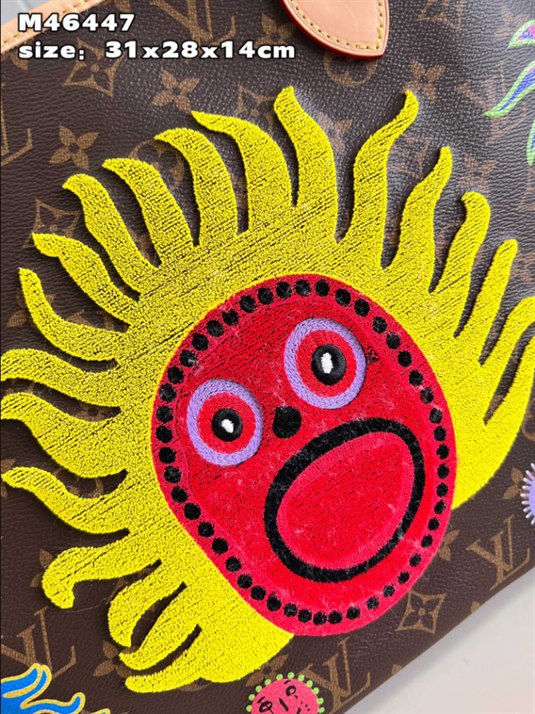 LV x YK Neverfull MM Tote Bag - Image 7