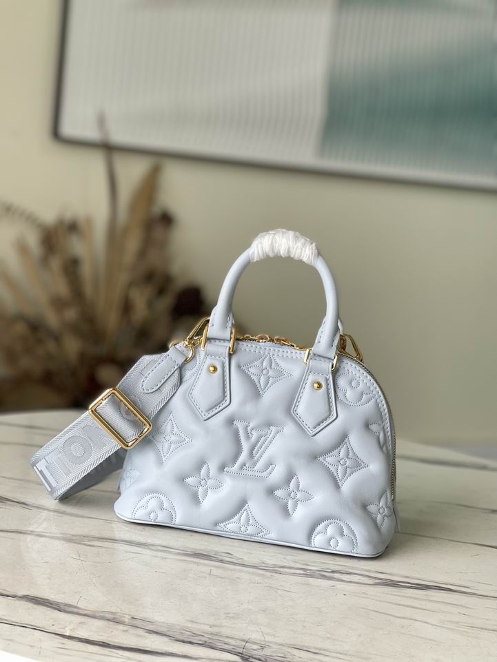 Louis Vuitton Alma BB Bleu Glacier Quilted - Image 3