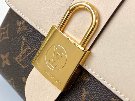 Louis Vuitton Locky BB Crème Beige - Image 7