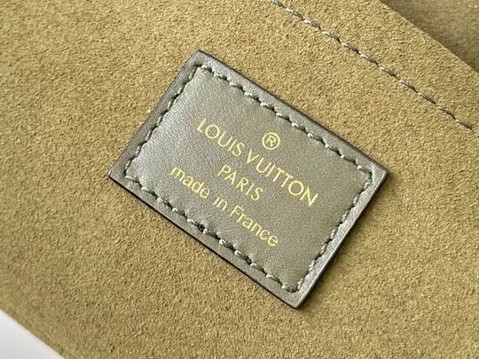 Louis Vuitton Locky BB Laurier Green - Image 10