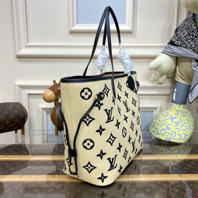 Louis Vuitton Neverfull MM Tote Bag - Image 9