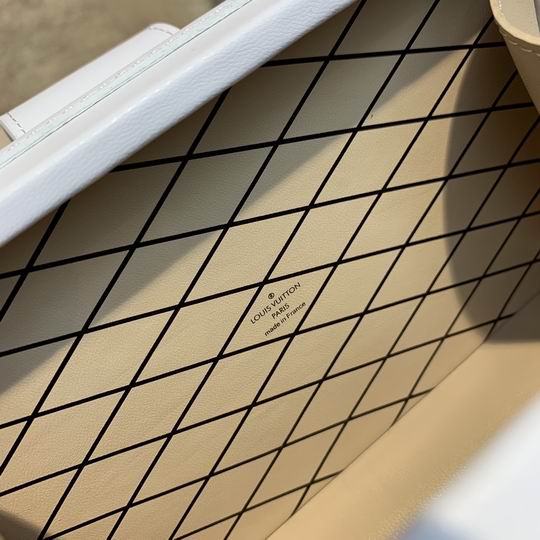 Louis Vuitton Petite Malle White Monogram - Image 11