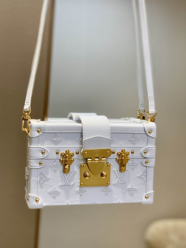 Louis Vuitton Petite Malle White Monogram - Image 4