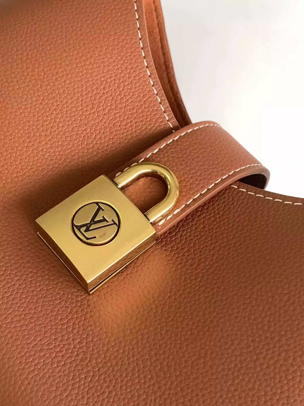 Low Key Shoulder Bag Grained Calfskin - Repbags.ru - Image 8