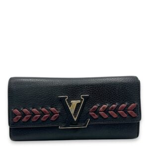 Capucines Long Black Wallet in Calfskin, Gold hardware