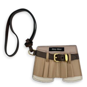 Trick Keychain Brown in Calfskin, Gold hardware