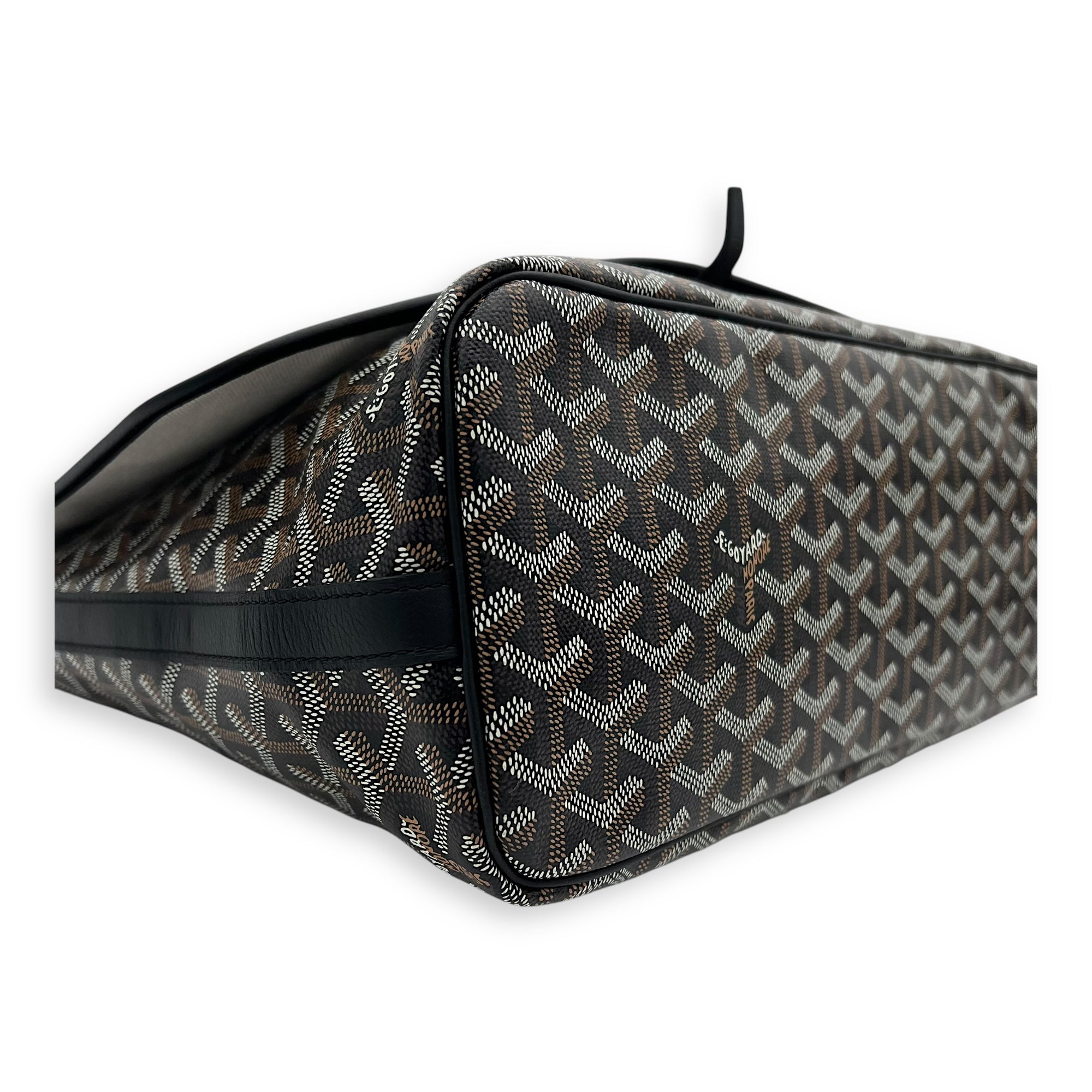 Capetien Messenger MM Black in Coated Canvas, Silver hardware - Image 9