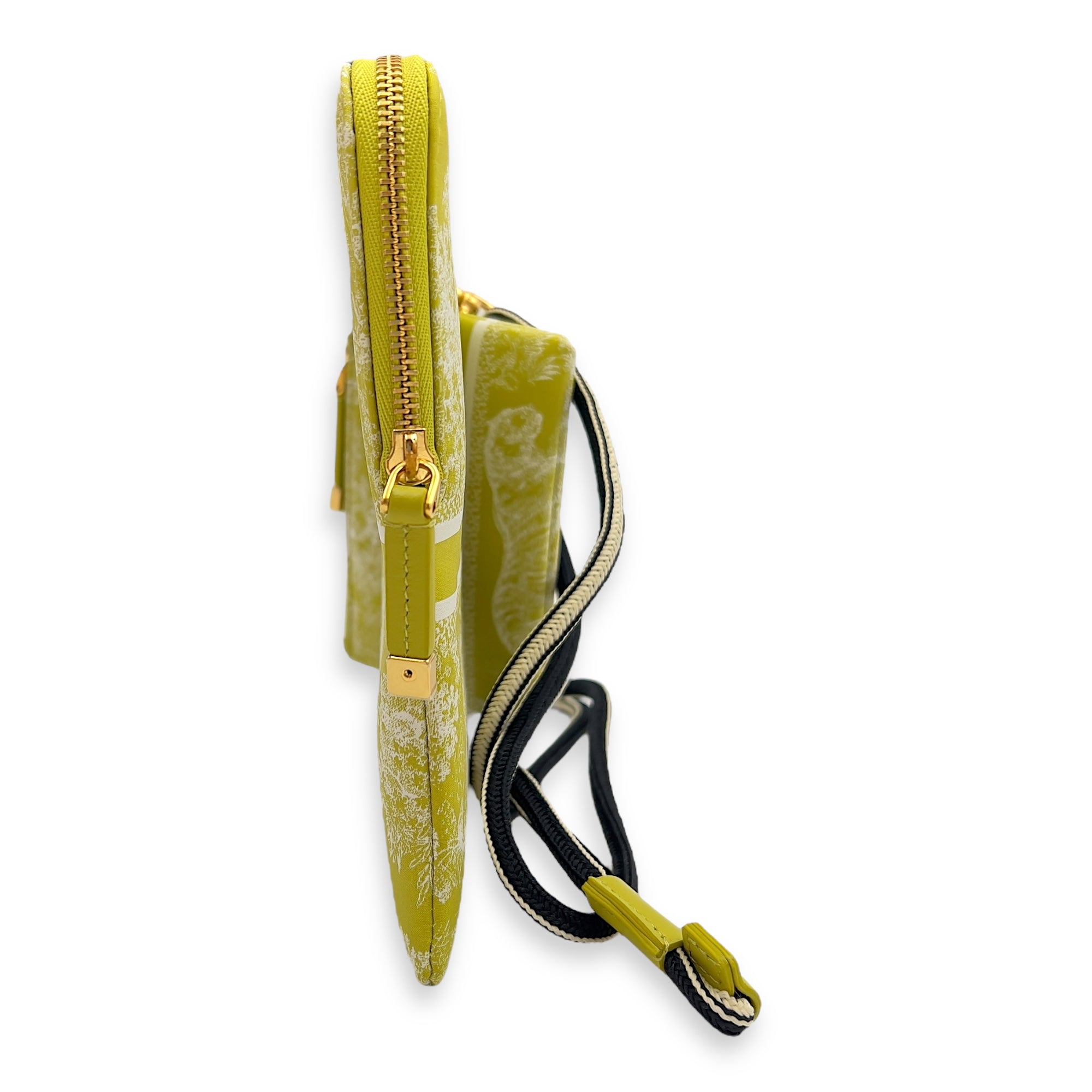 Travel Green Multifunctional Pouch in Calfskin, Gold hardware - Image 4