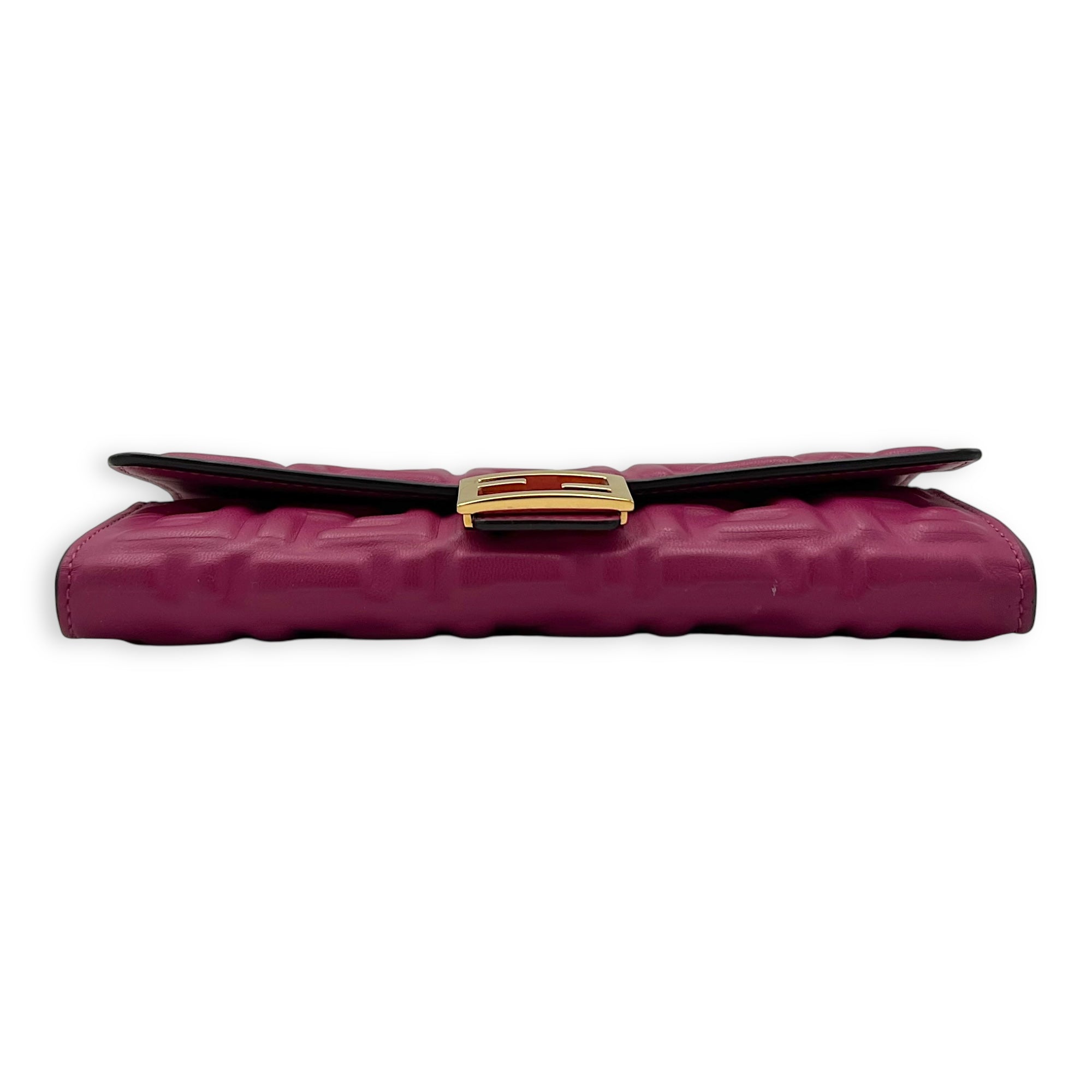 Baguette Wallet On Chain Pink in Calfskin, Gold hardware - Image 6