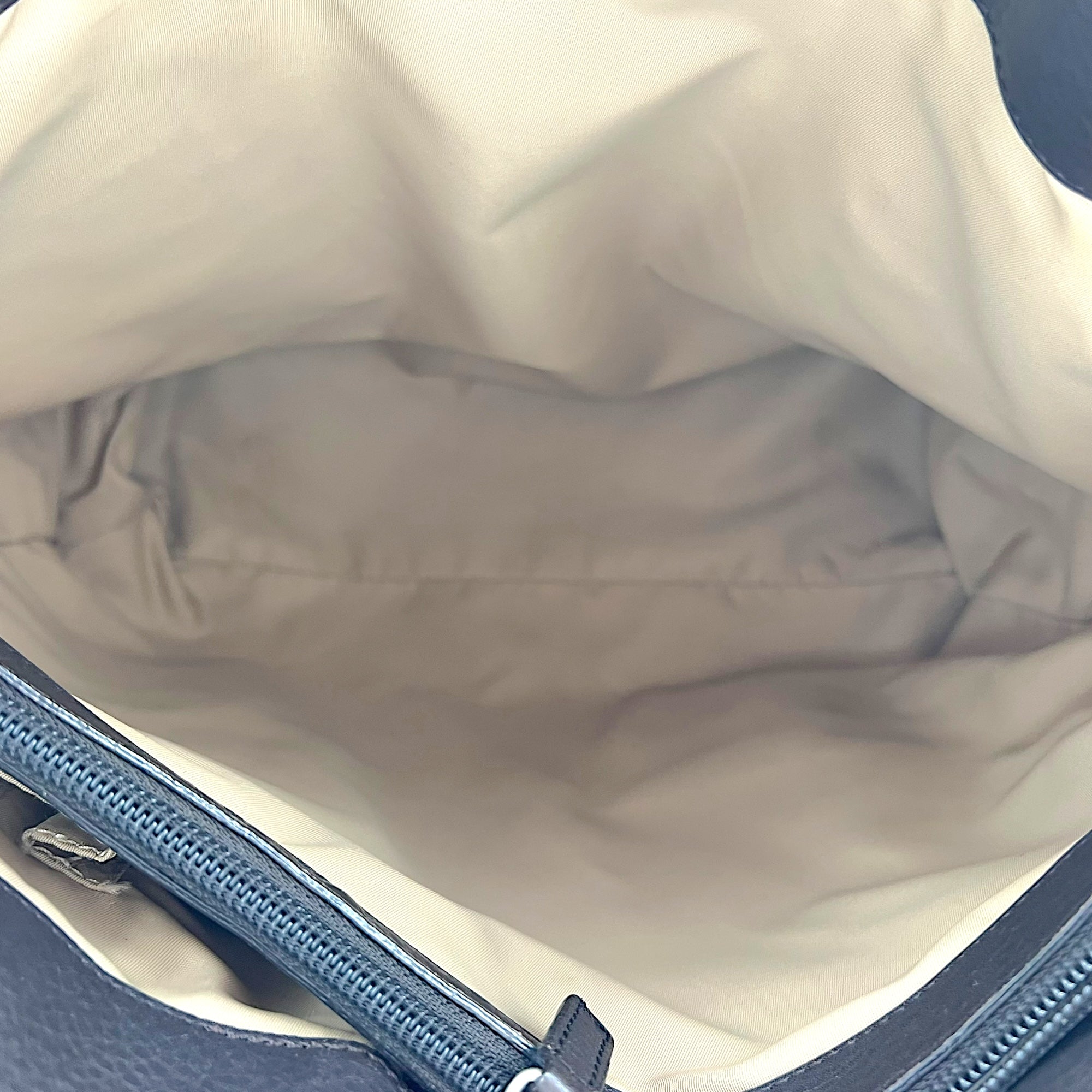 Street Chic Hobo Brown Shoulder Bag in Jacquard, Silver hardware - Image 7