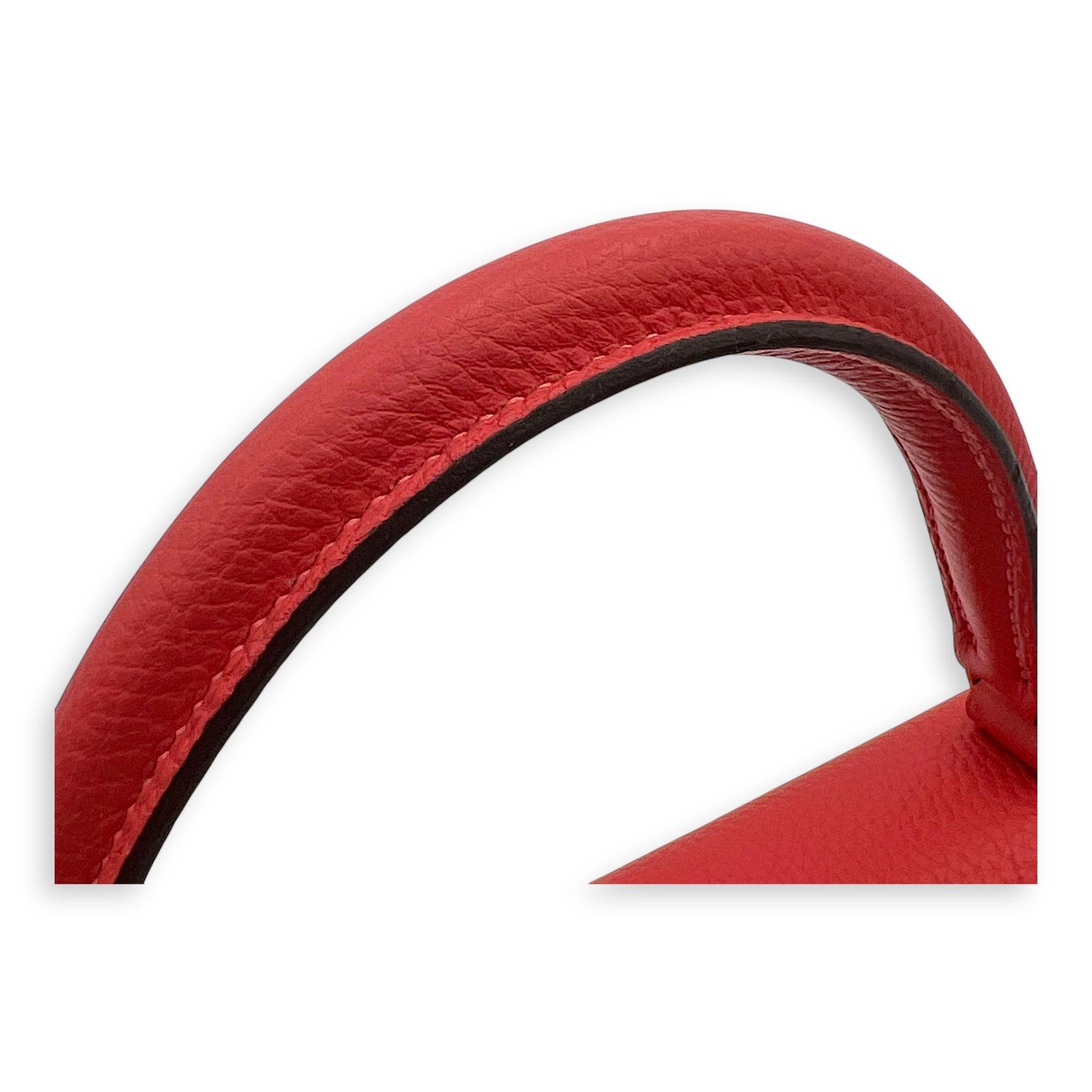 Kelly 28 Rouge Pivoine Top Handle Bag in Togo, Gold hardware - Image 8