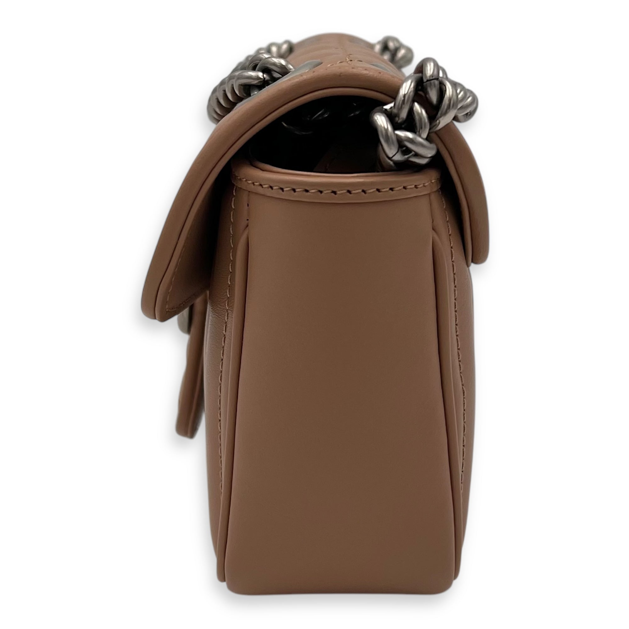 GG Marmont Mini Beige Crossbody Bag in Calfskin, Silver hardware - Image 5