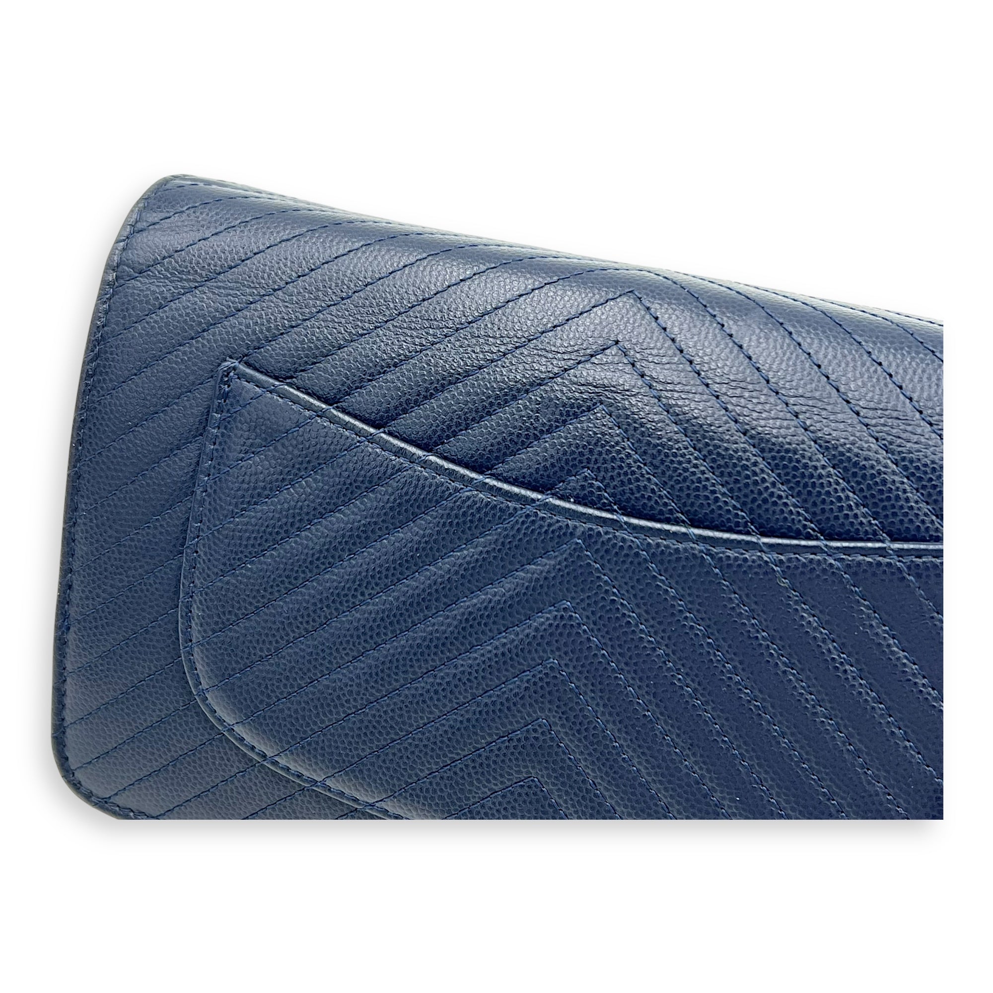 Chevron Wallet On Chain Blue in Caviar Leather, Silver hardware - Image 10