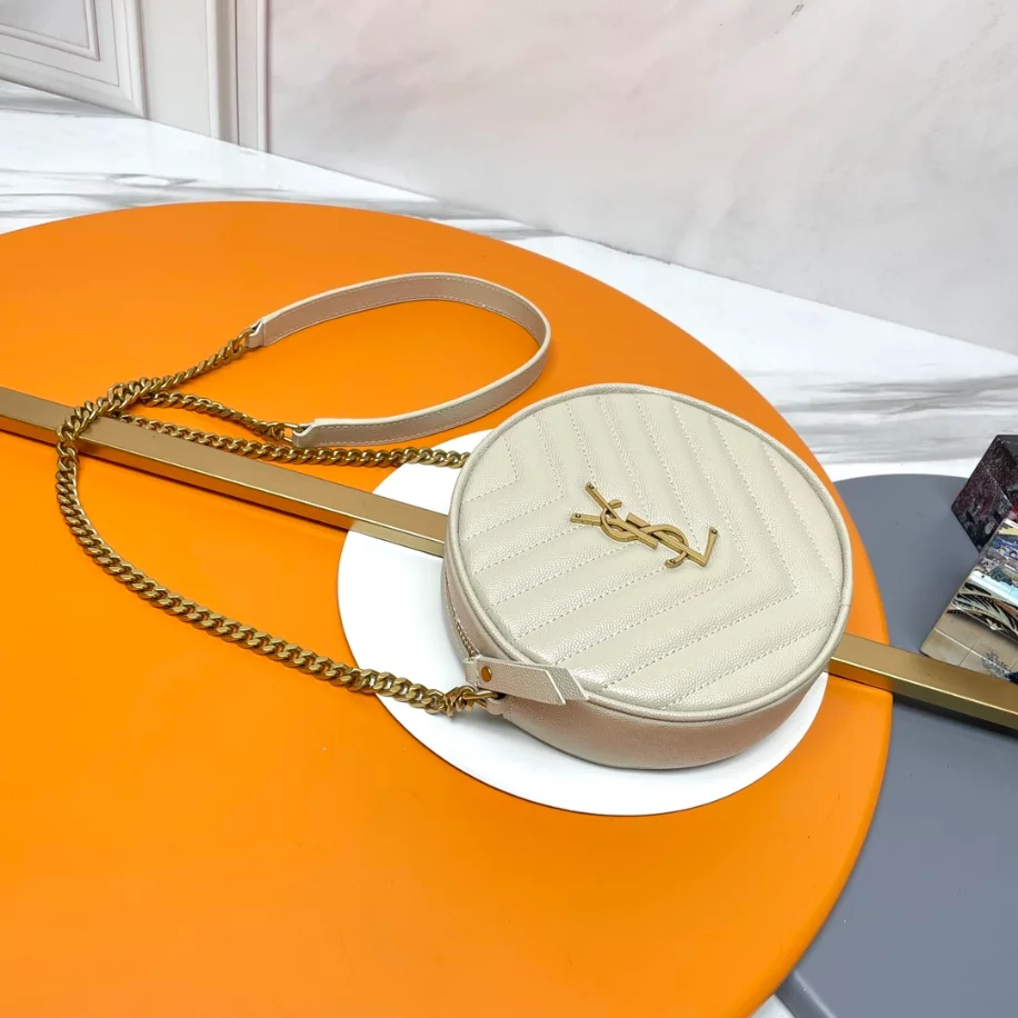 Vinyle in Grain de Poudre Leather round zipped bag - Image 8