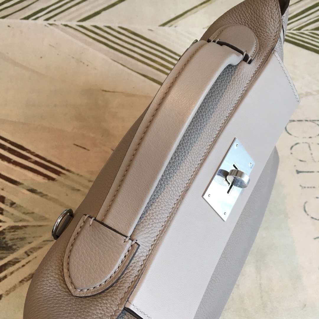 Hermes 24/24 29 Bag In Gris Asphalt Clemence Calfskin - Image 5