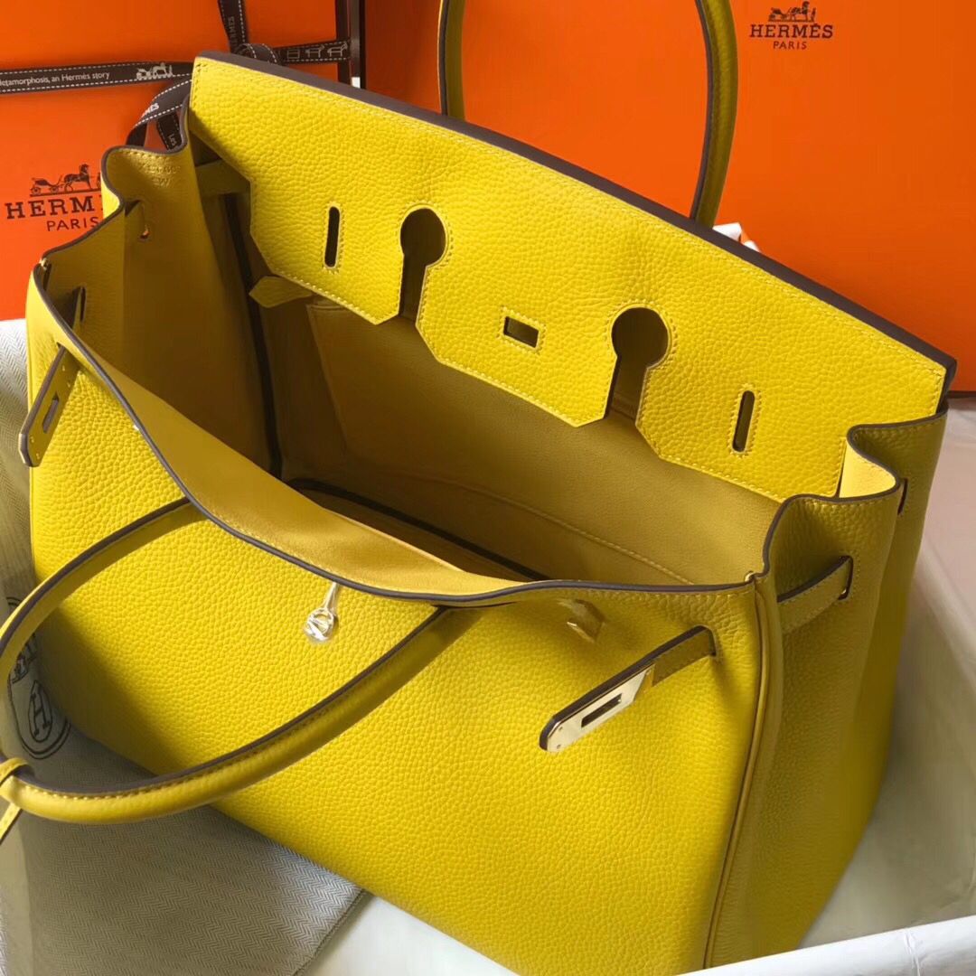 Hermes Birkin 35cm Bag In Yellow Clemence Leather GHW - Image 9