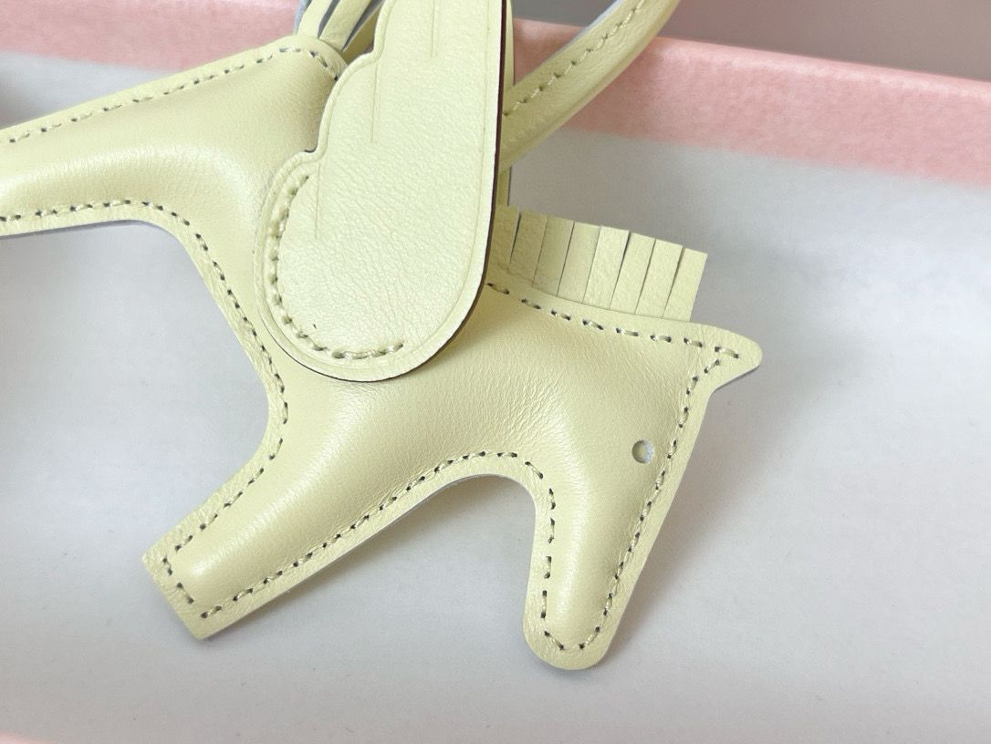 Hermes Rodeo Pegase PM Bag Charm in Jaune Milton Lambskin - Image 5