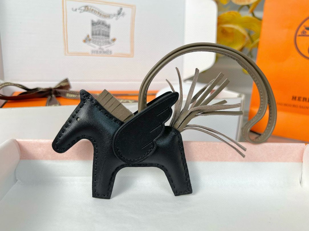 Hermes Rodeo Pegase PM Bag Charm in Black and Etoupe Lambskin - Image 5