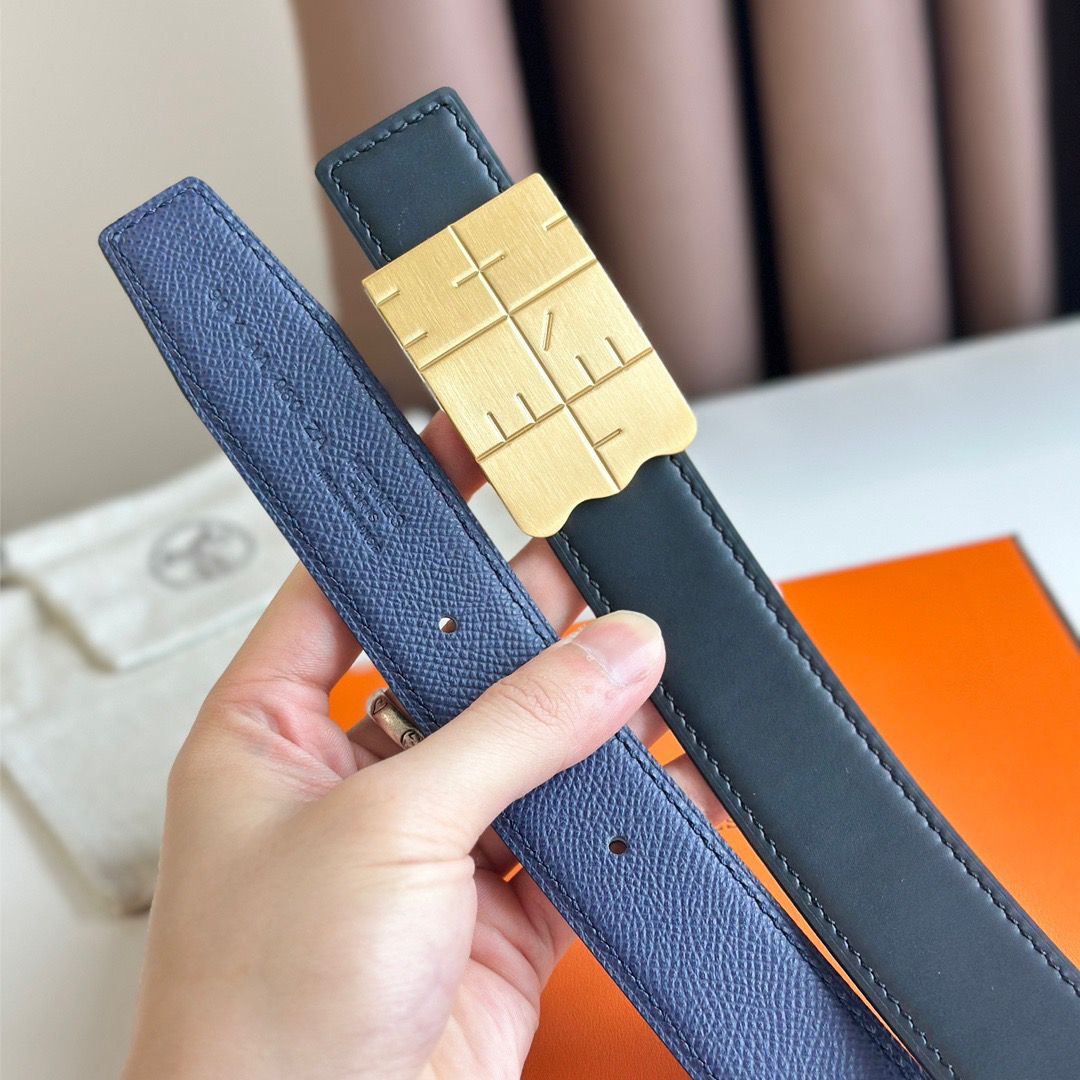 Hermes Typo Reversible Belt 32MM in Blue Epsom Calfskin - Image 6