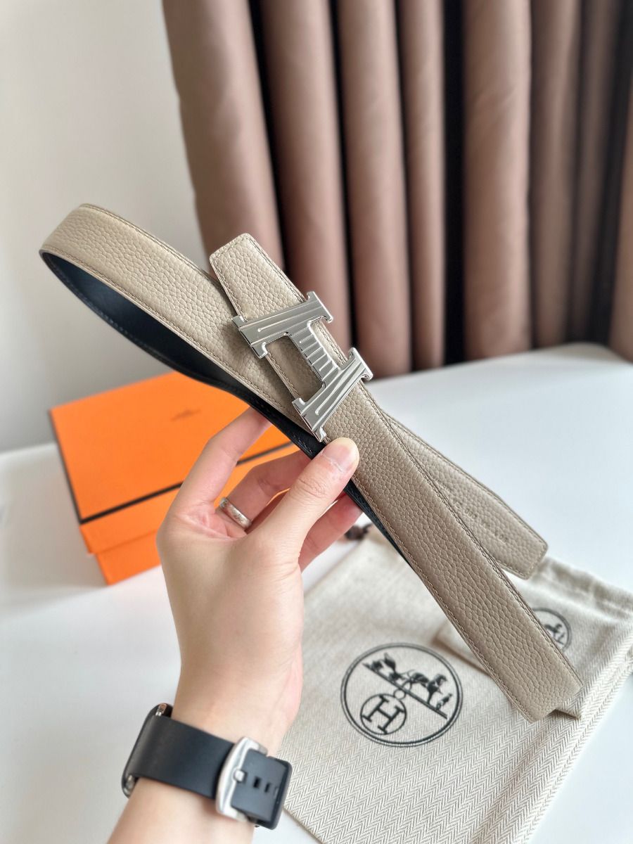 Hermes H Take Off Reversible Belt 32MM in Grey Clemence Leather - Image 4