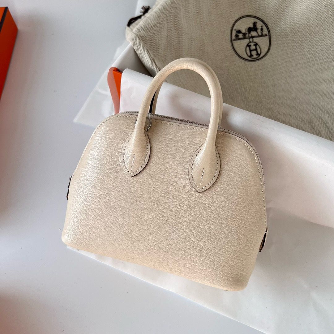 Hermes Bolide 1923 Mini Handmade Bag In Craie Chevre Mysore Leather - Image 3