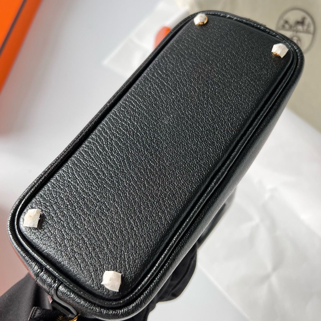 Hermes Bolide 1923 Mini Handmade Bag In Black Chevre Mysore Leather - Image 6