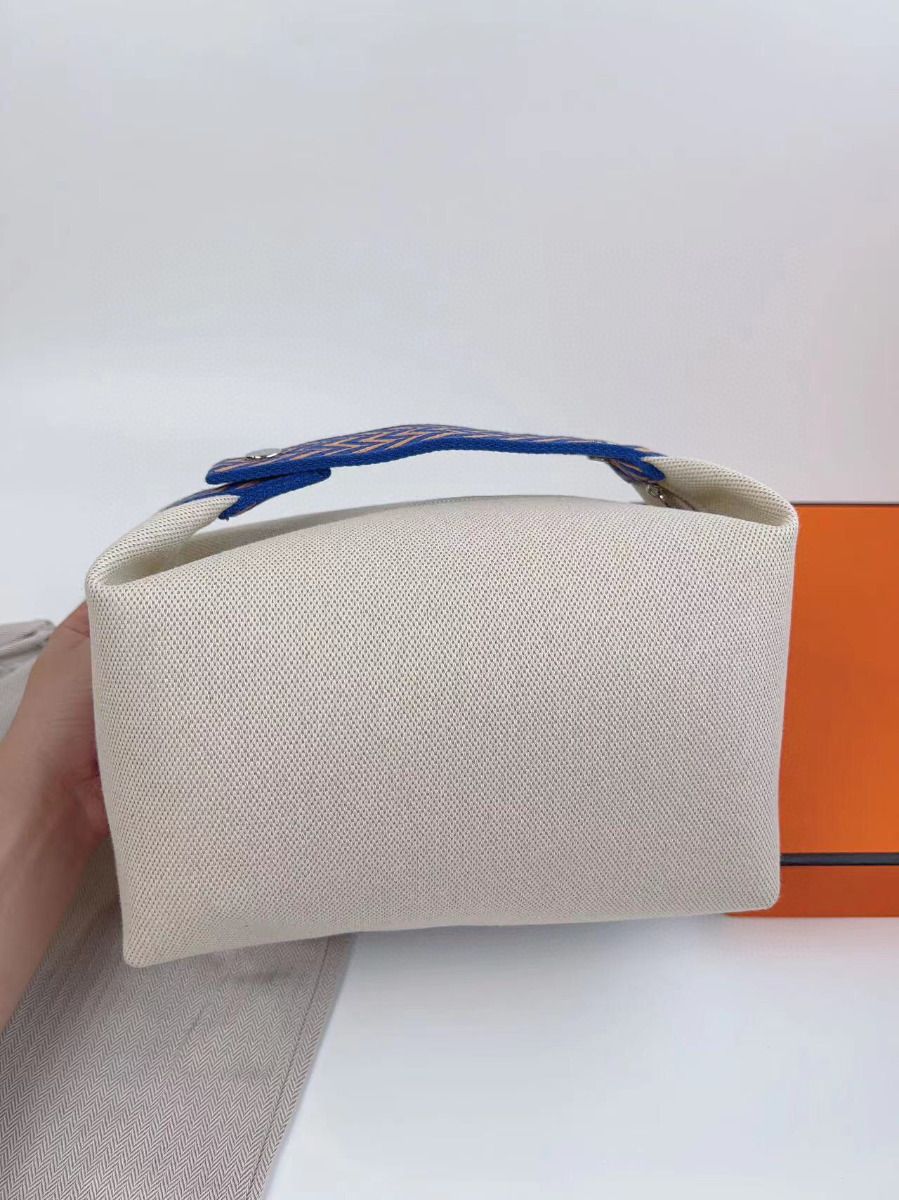 Hermes Bride-a-Brac Large Case in Ecru Canvas with Blue Zigzag Motifs - Image 3