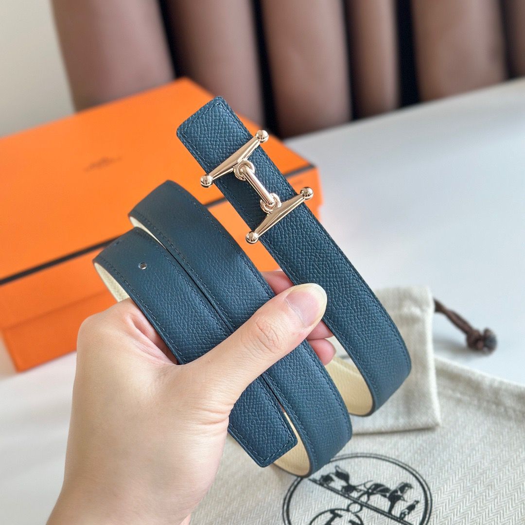 Hermes Mors H 24mm Reversible Belt in Blue and White Epsom Leather - Image 5