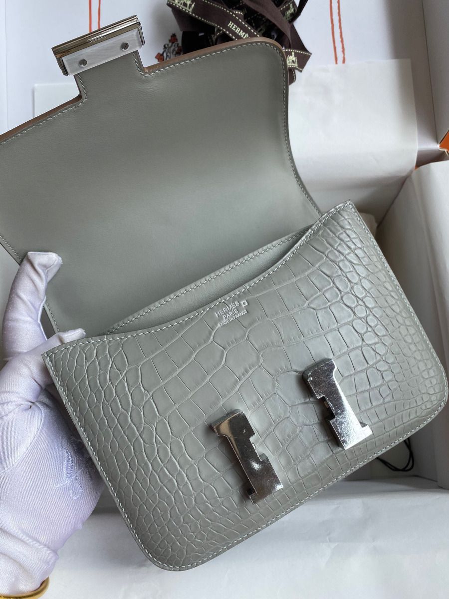 Hermes Constance 18 Handmade Bag In Grey Matte Alligator Leather - Image 7