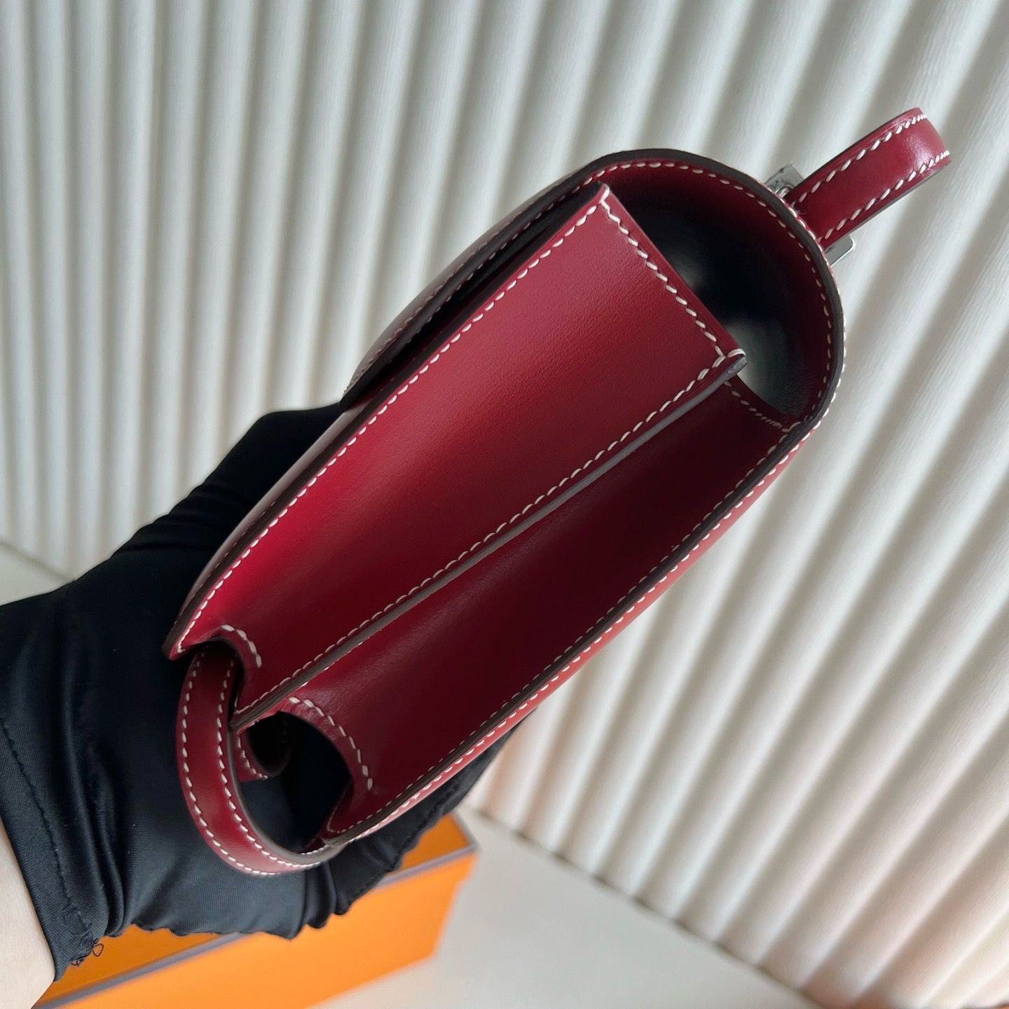 Hermes Constance 18 Handmade Bag in Rouge Piment Box Calfskin - Image 4