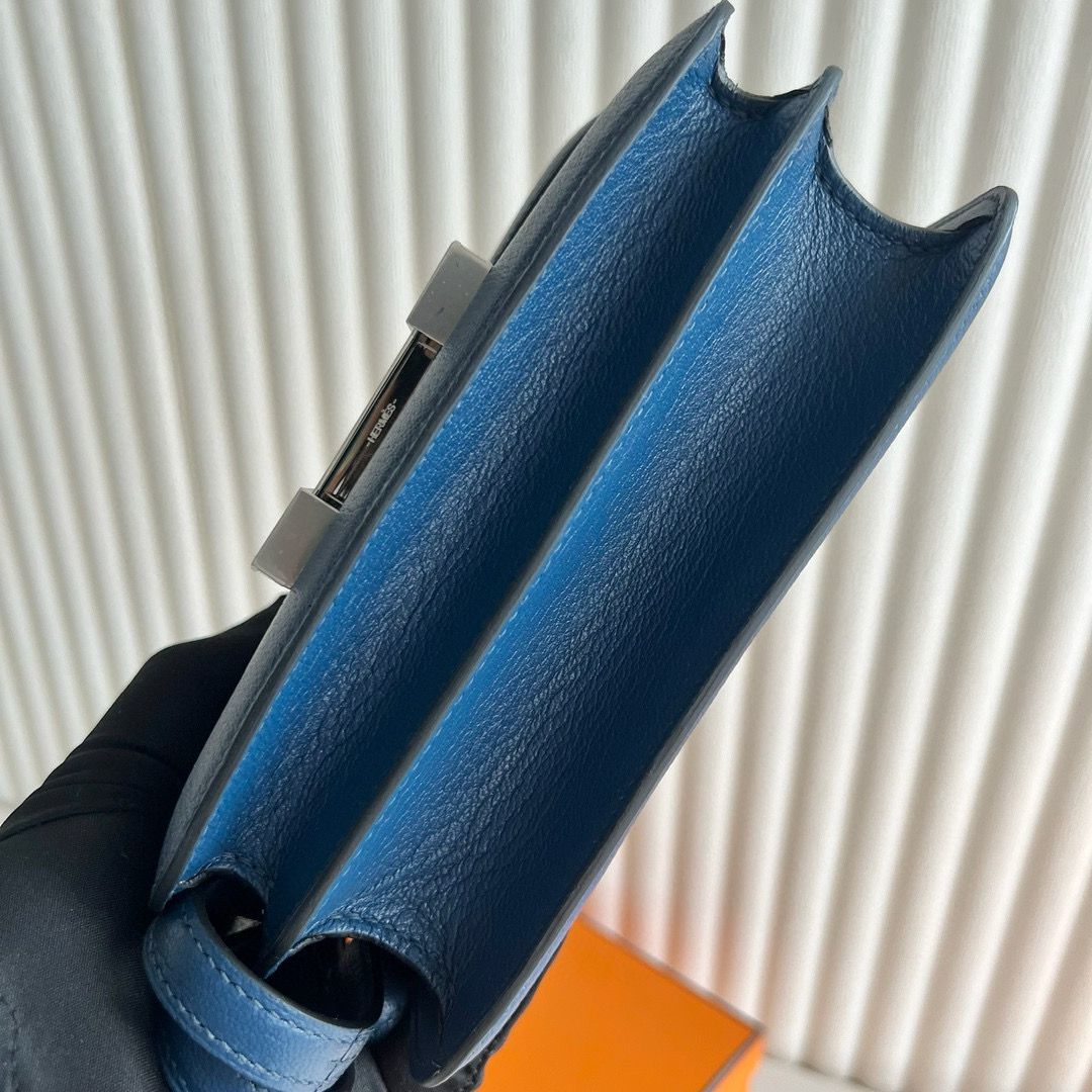 Hermes Constance 18 Handmade Bag in Bright Blue Chevre Mysore Leather - Image 7