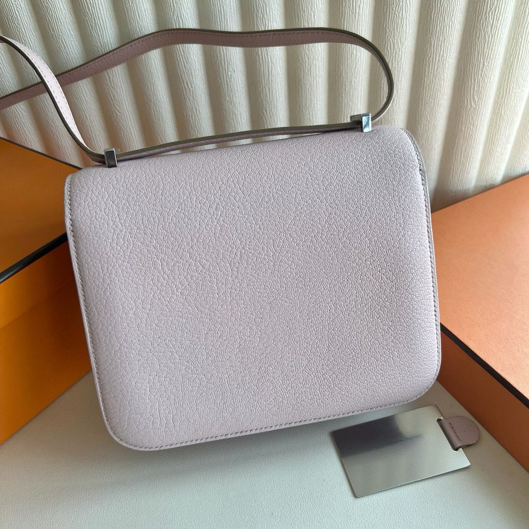 Hermes Constance 18 Handmade Bag in Rose Darling Chevre Mysore Leather - Image 10