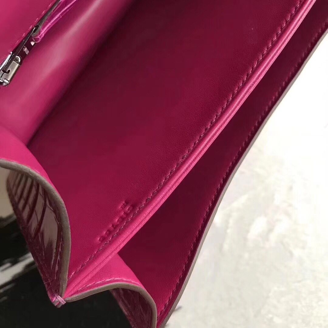Hermes Constance 24 Bag In Rose Scheherazade Niloticus Crocodile - Image 4