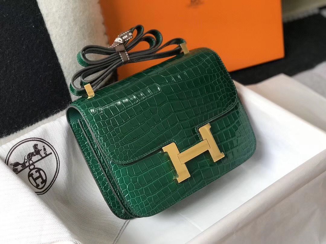 Hermes Constance 24cm Bag In Green Embossed Crocodile - Image 4
