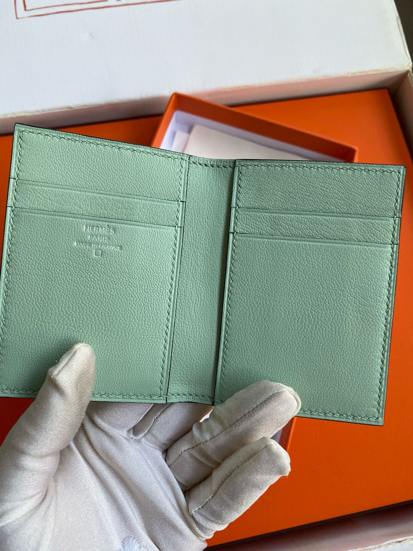 Hermes MC² Euclide Card Holder in Vert D'eau Matte Alligator Leather - Image 3