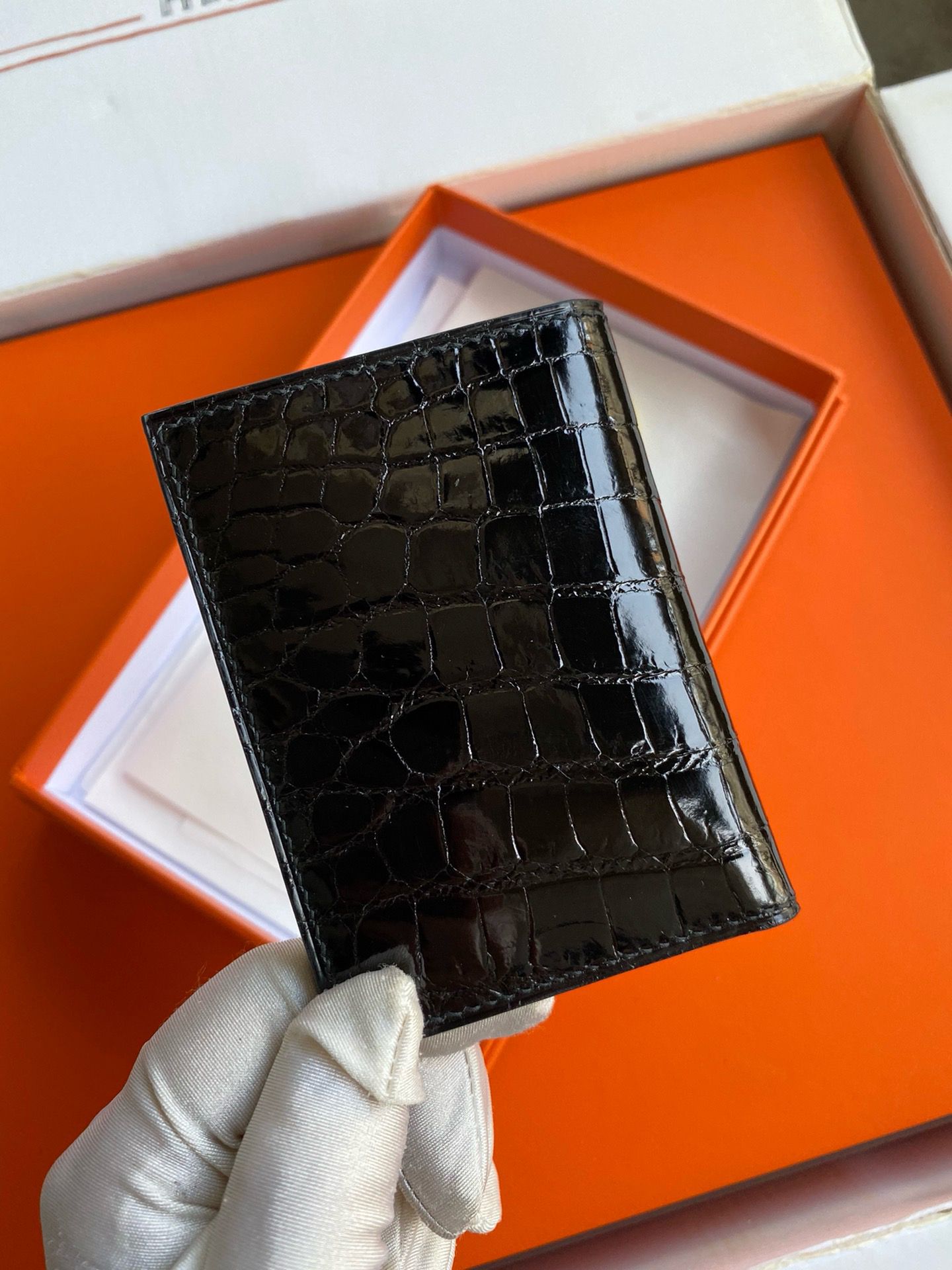 Hermes MC² Euclide Card Holder in Black Shiny Alligator Leather - Image 6