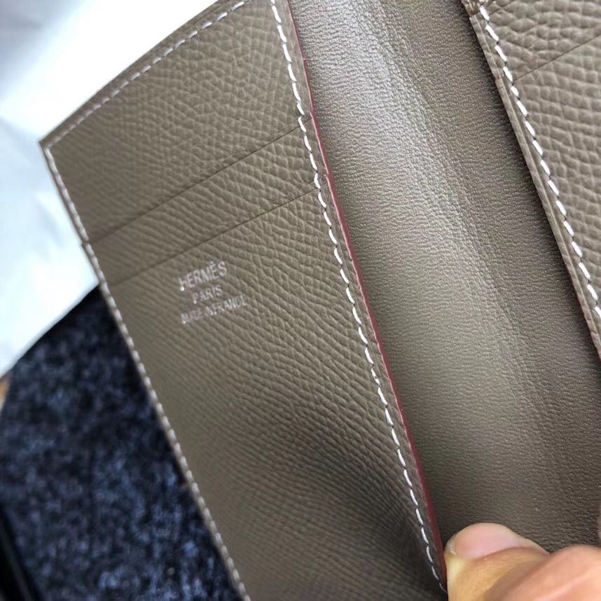 Hermes MC² Euclide Card Holder In Taupe Epsom Leather - Image 6